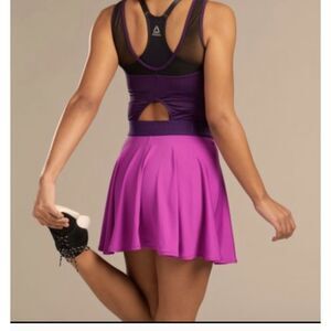 Reebok Athletic Dress Mesh Tank Sleeves, Keyhole Cutout Back Sz S